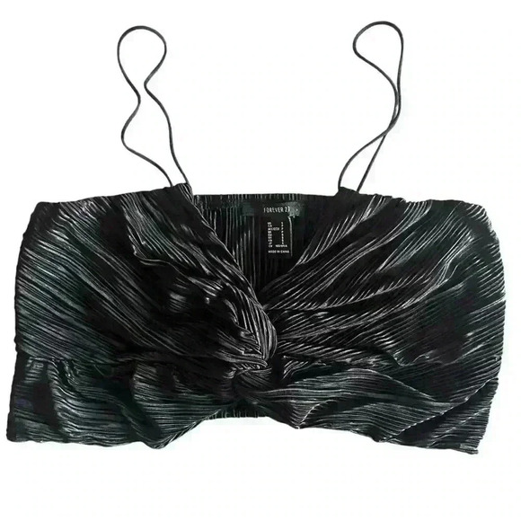 Forever 21 Tops - Forever 21 Crop Top